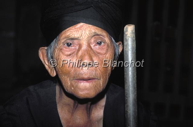 guyane 18.JPG - Vieille femme HmongCacao, Guyane française